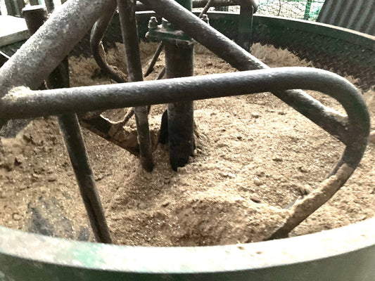 全て教えます。鶏が食べているもの。素ヱコ農園の餌とその詳細 - 素ヱコ農園(スエコノウエン)平飼い卵の通販